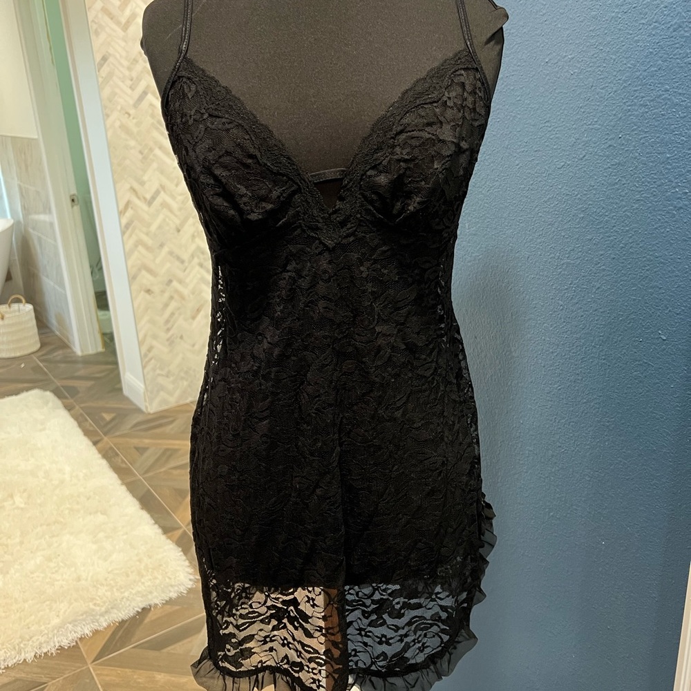 Sleepwear/ slip
